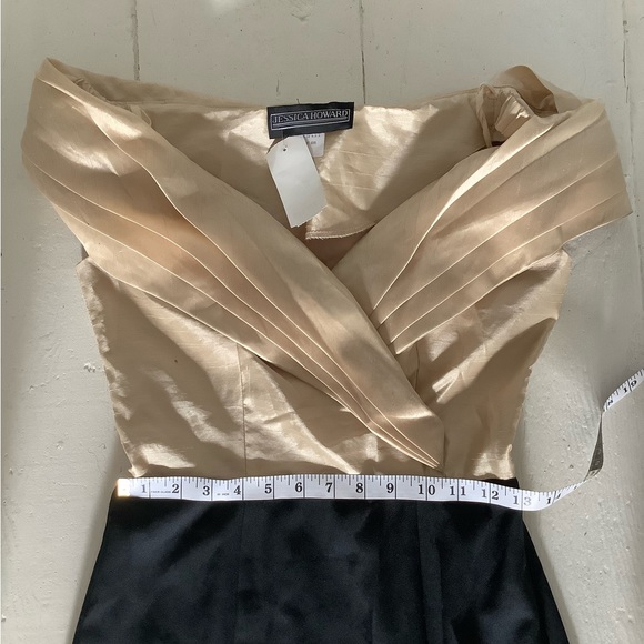 New 90s Jessica Howard off shoulder fitted dress gold/champagne black 2 4 - Picture 7 of 11